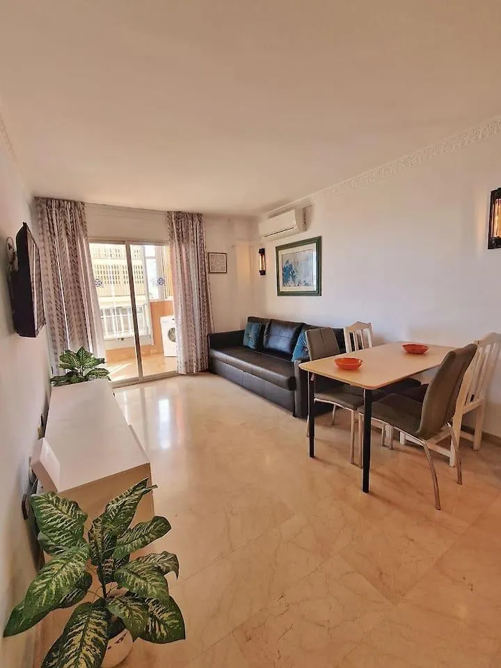 Amplio Apartamento Con Terraza En Primera Linea De Playa Apartment Fuengirola